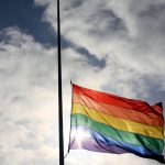 ¿Ron DeSantis está en contra de las personas LGBTQ+?